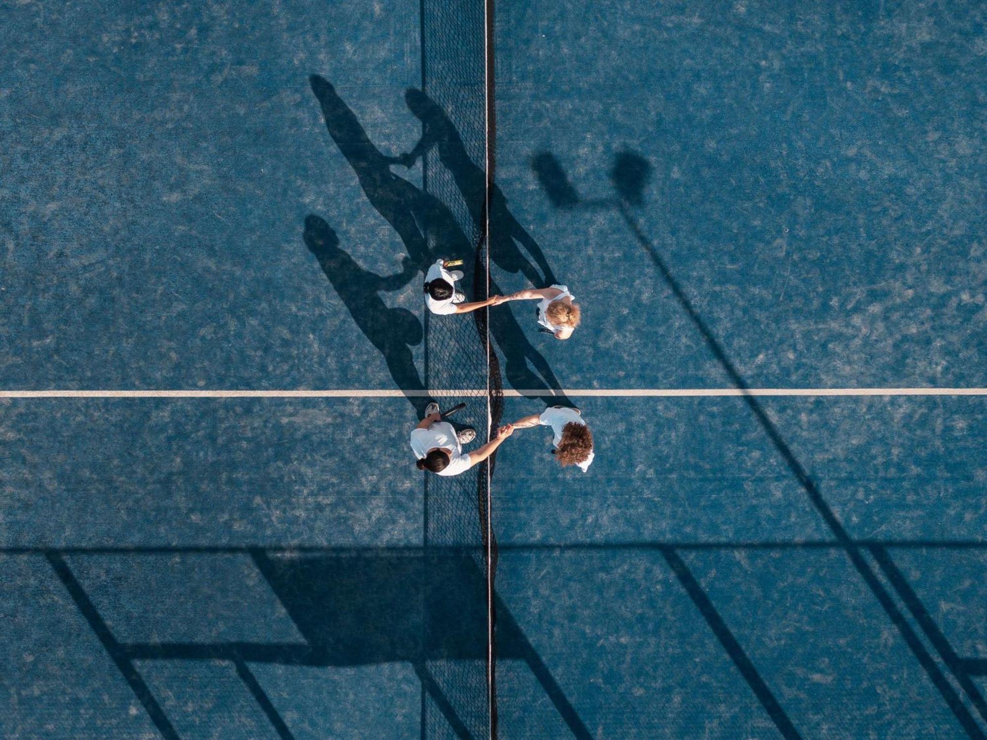 Sofitel Bahrain Zallaq Thalassa Sea & Spa Manamah Buitenkant foto Aerial view of a squash match