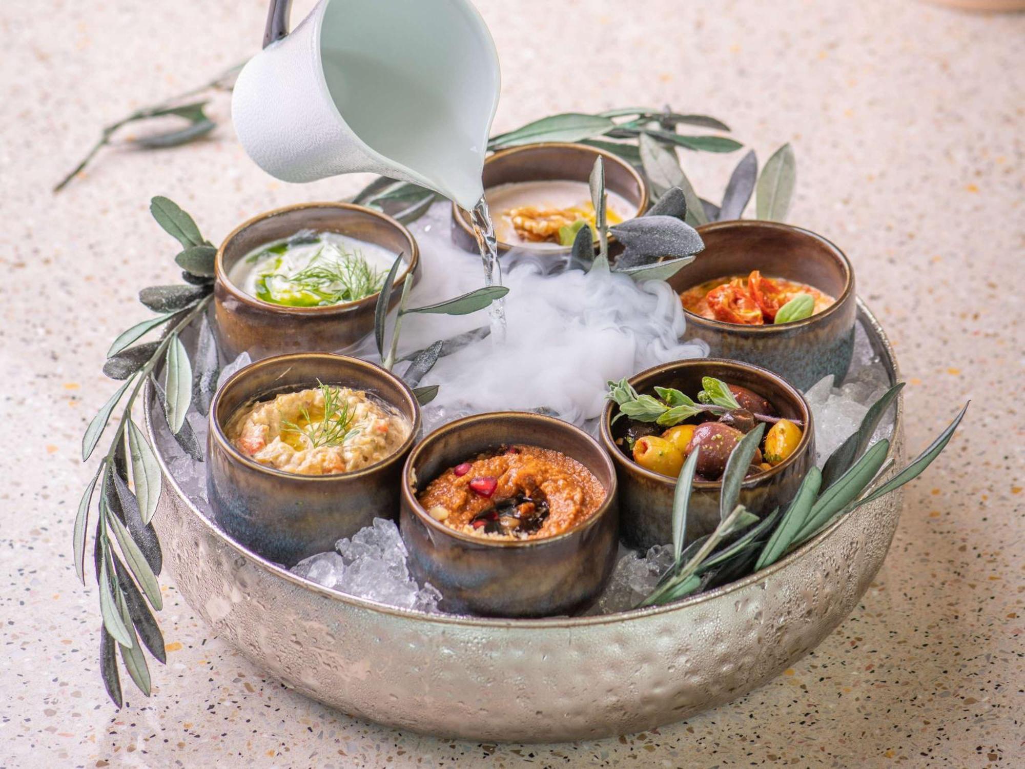 Sofitel Bahrain Zallaq Thalassa Sea & Spa Manamah Buitenkant foto A selection of chutneys